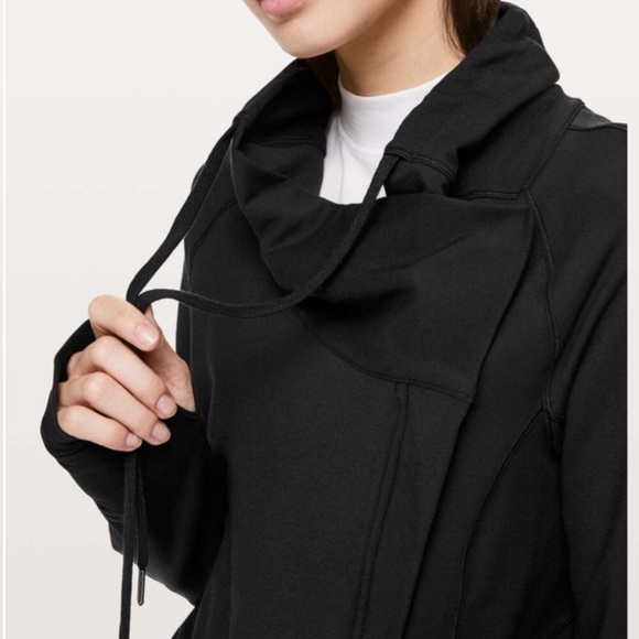 LIKE NEW Lululemon “Coast Easy” Jacket - Picture 3 of 7